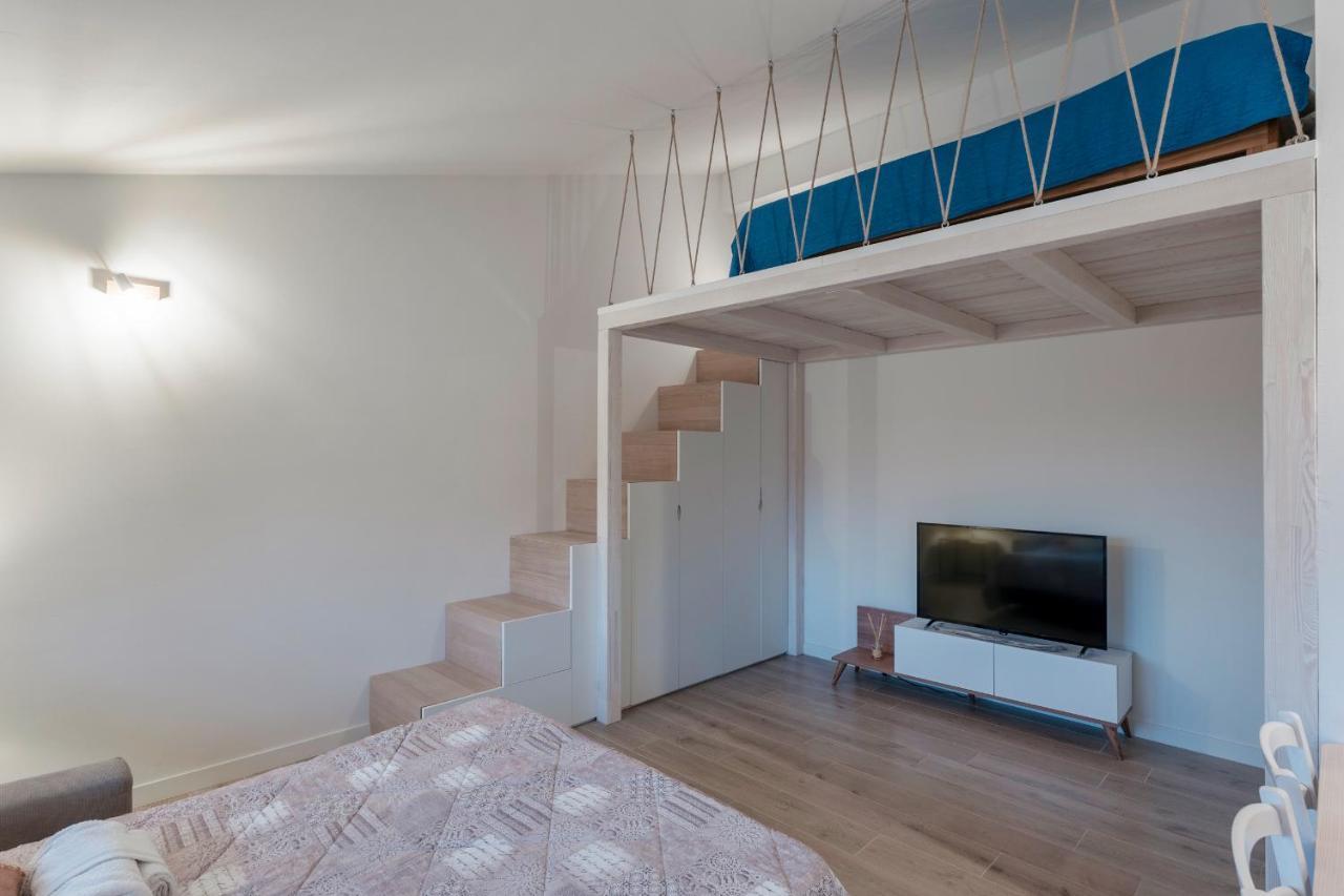 Casa Lugana 19 - Monolocale Con Piscina Direttamente A Lago Sirmione Extérieur photo