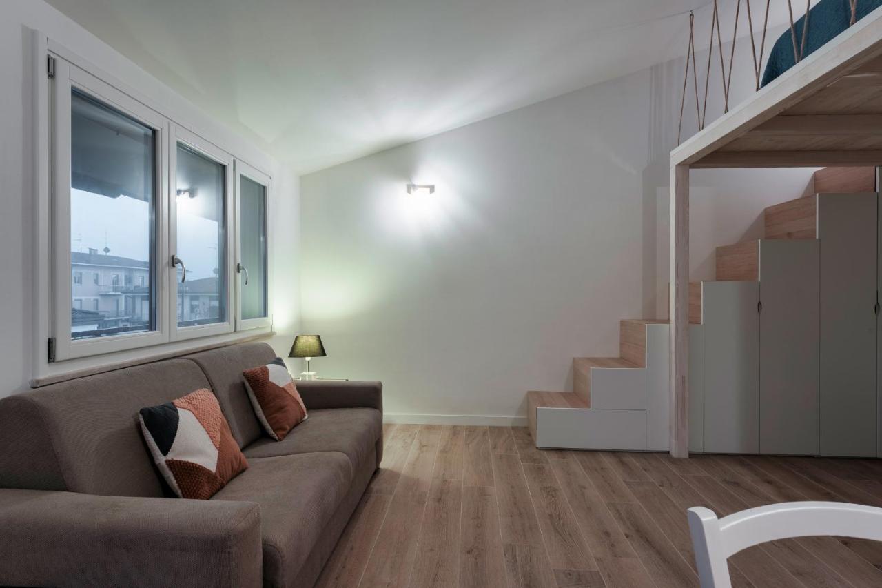 Casa Lugana 19 - Monolocale Con Piscina Direttamente A Lago Sirmione Extérieur photo