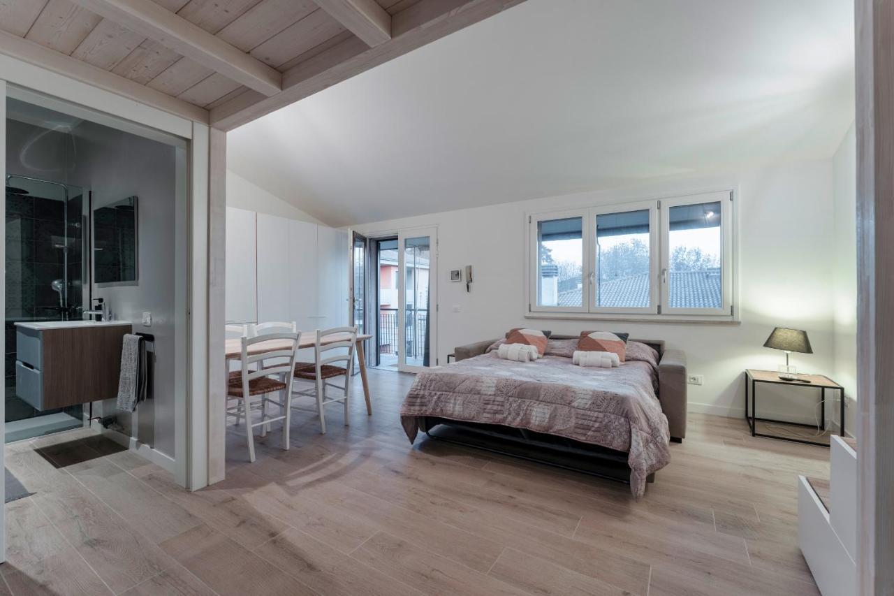 Casa Lugana 19 - Monolocale Con Piscina Direttamente A Lago Sirmione Extérieur photo