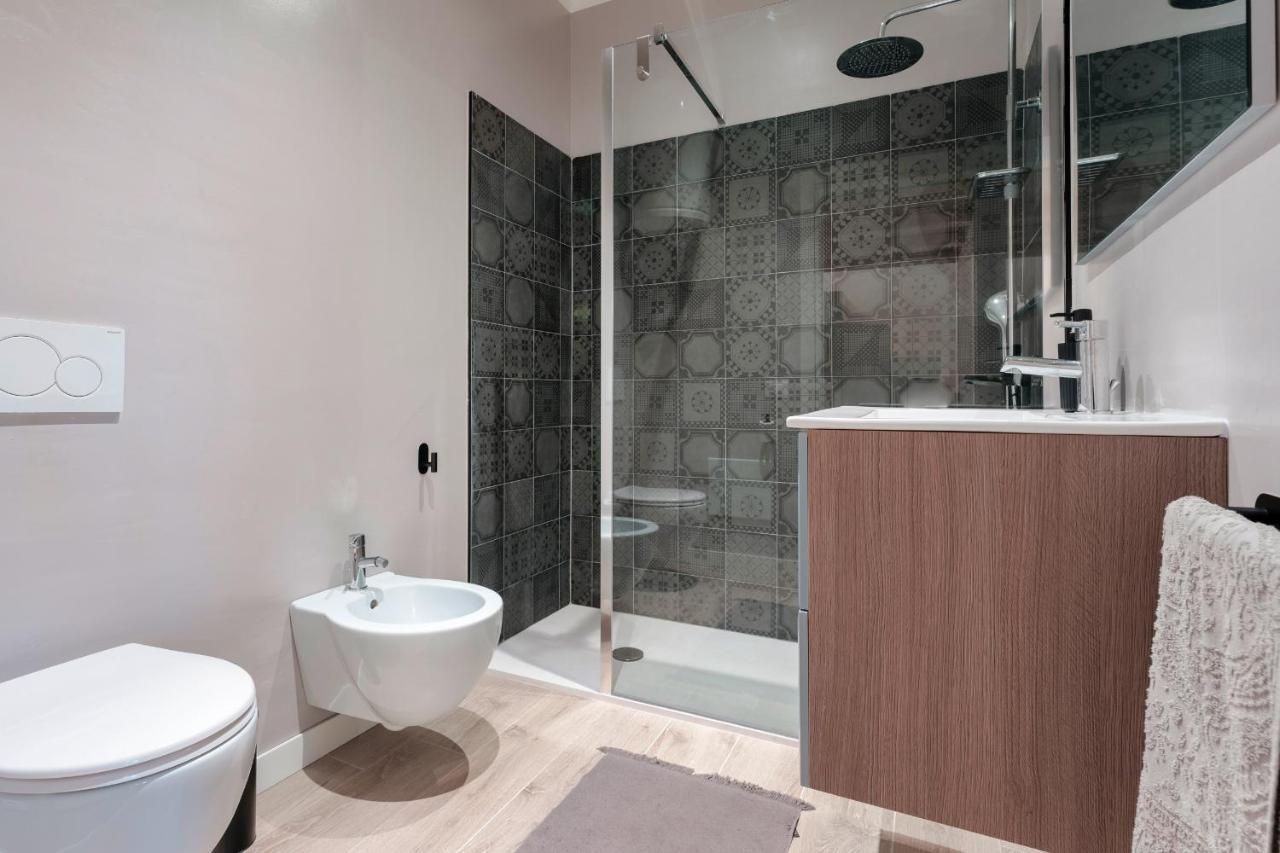 Casa Lugana 19 - Monolocale Con Piscina Direttamente A Lago Sirmione Extérieur photo
