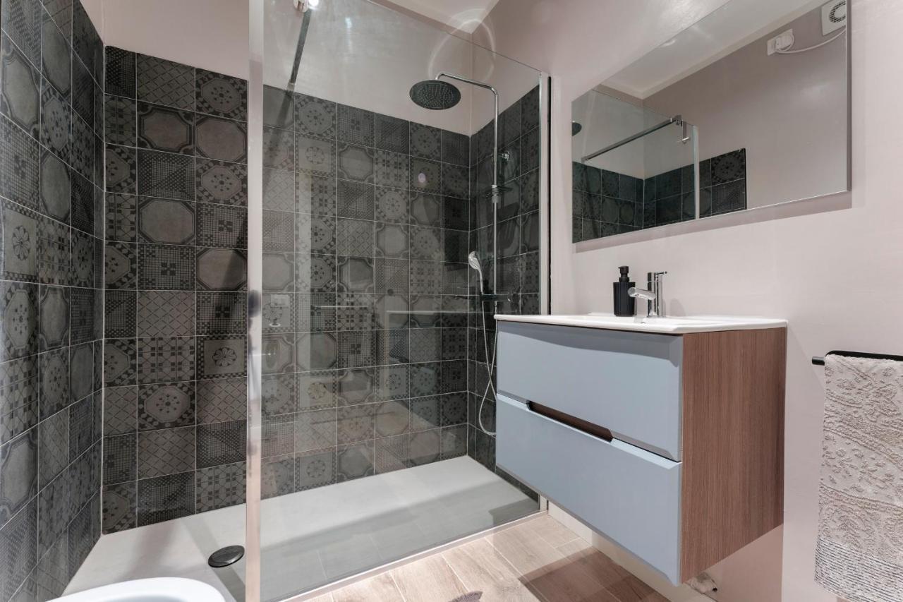 Casa Lugana 19 - Monolocale Con Piscina Direttamente A Lago Sirmione Extérieur photo